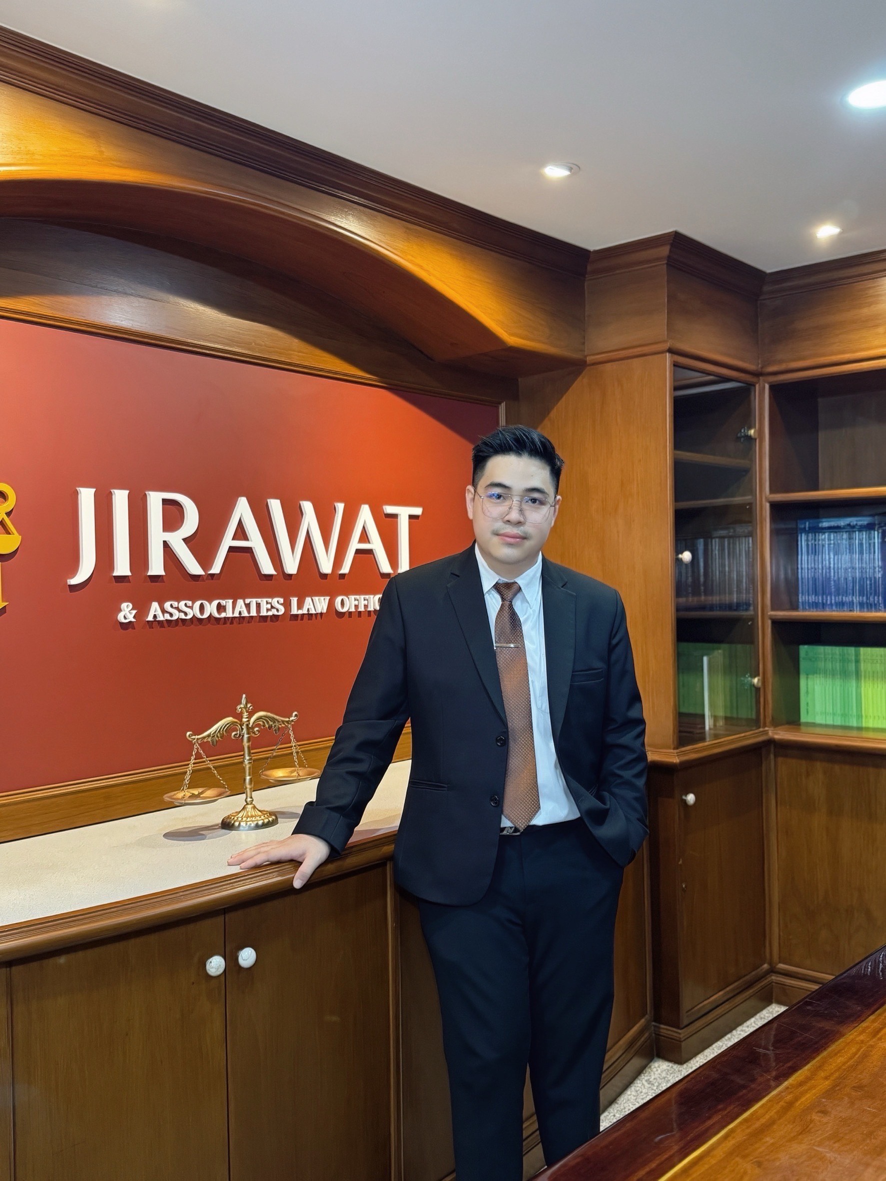 รูปพนักงานMr. Thanatip06